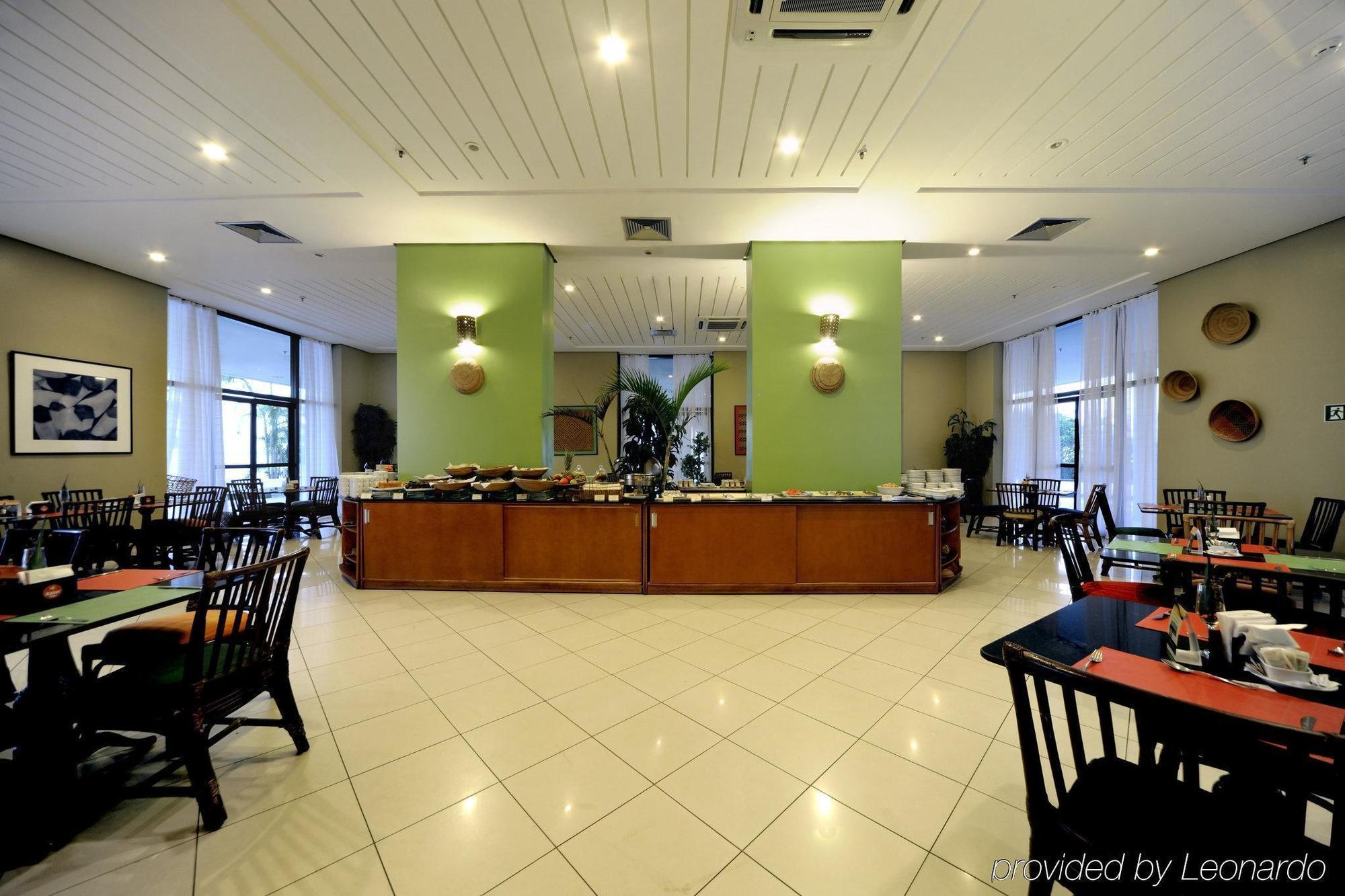 Wyndham Garden Manaus Hotel Restaurant photo