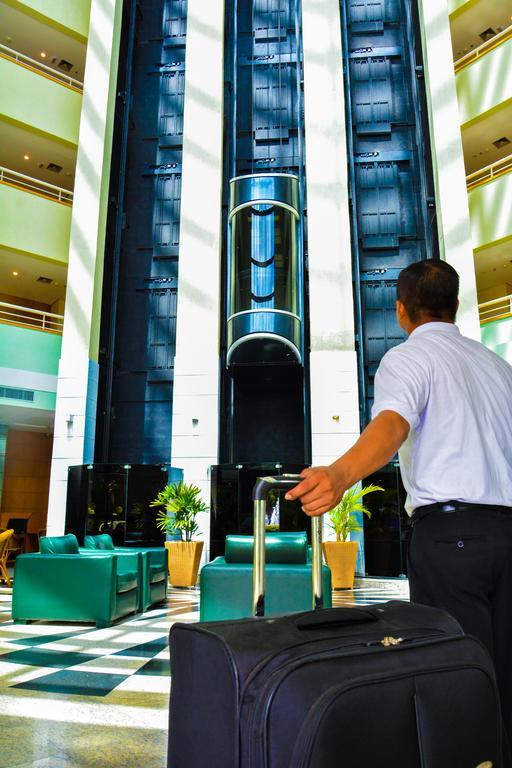 Wyndham Garden Manaus Hotel Exterior photo